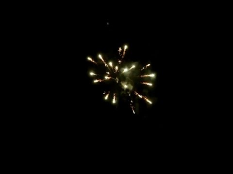 Stingray firework demo by Cube Fireworks
