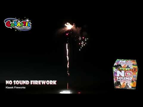 No Sound Cake by Klasek in action, showing low-noise aerial fireworks display suitable for gardens and noise-sensitive events.